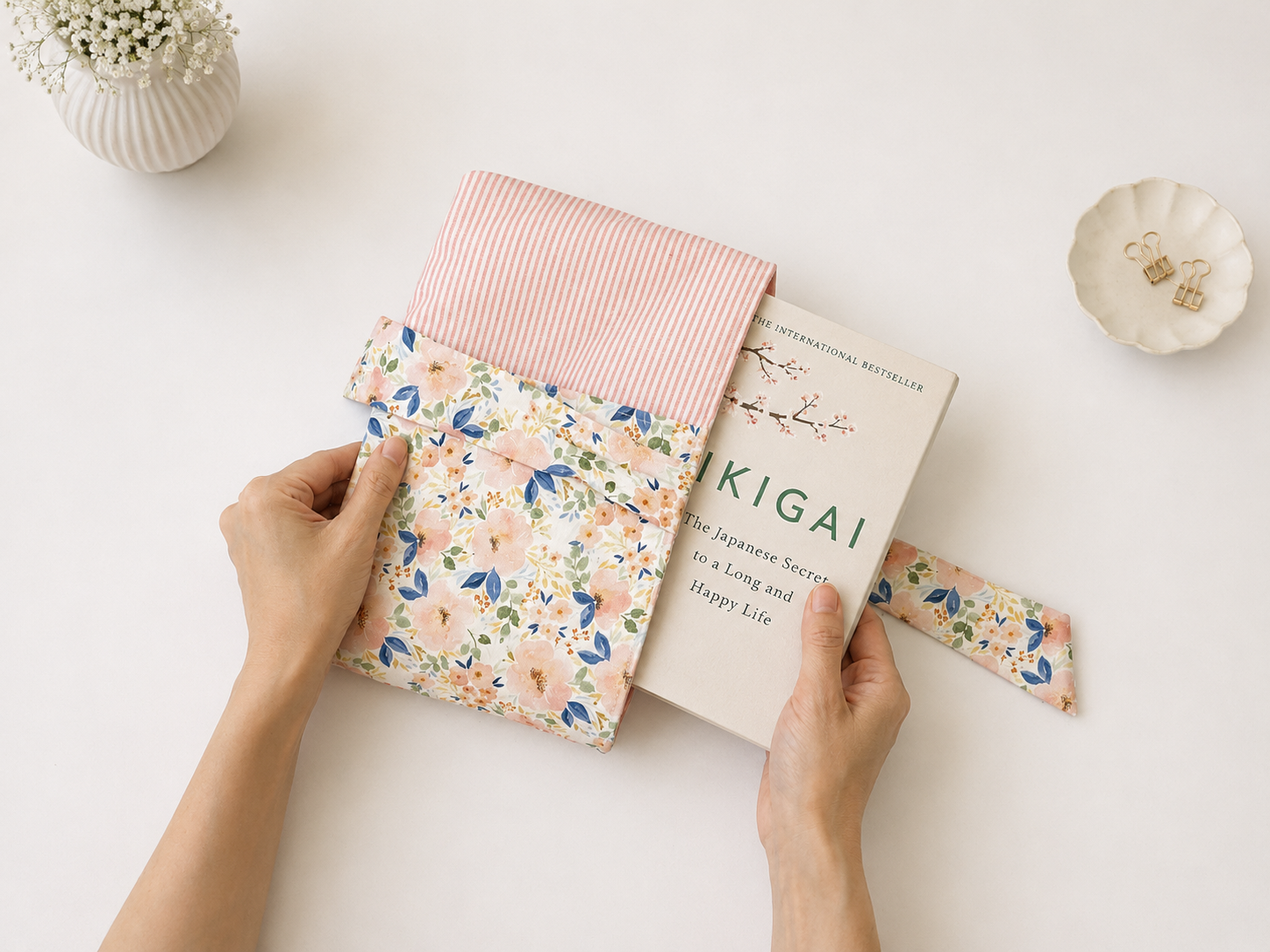 Bow Book Sleeve Sewing Pattern