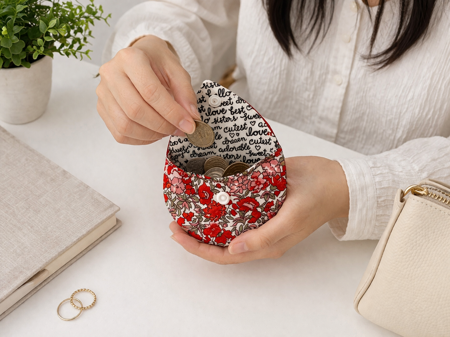 Teardrop Mini Snap Pouch Sewing Pattern